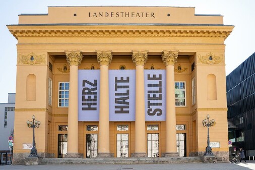 Au&szlig;enansicht des Tiroler Landestheaters in Innsbruck