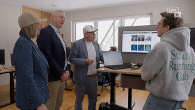 AK Kammerrat Stefan Scherl bei der Betriebsbesichtigung bei Casablanca Hotelsoftware in Sch&ouml;nwies