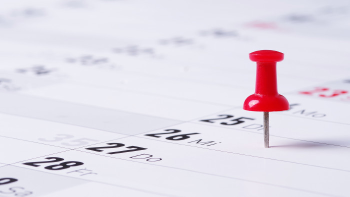 © Wellnhofer Design/stock.adobe.com Roter Pin in Kalender © Wellnhofer Design/stock.adobe.com
