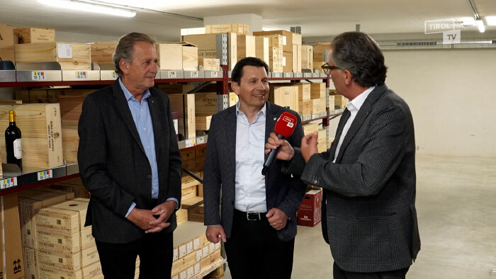 AK Präsident Erwin Zangerl in der Interviewsituation bei Morandell in Wörgl