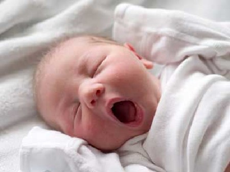 Ein Baby kurz nach der Geburt - Der Stolz jeder Mutter © Vivid Pixels, Fotolia.com
