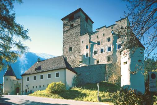 Außenansicht des Schloss Landeck