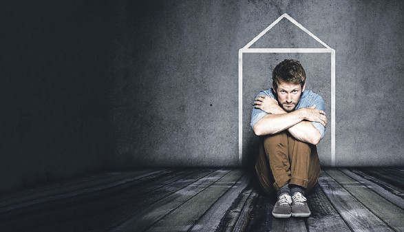 © lassedesignen/stock.adobe.com Mann sitzt vor einer Wand © lassedesignen/stock.adobe.com